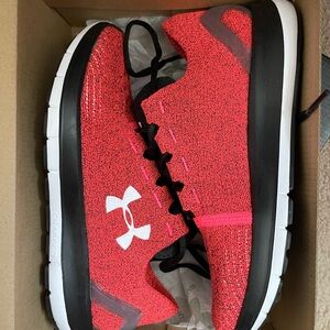 Under Armour Speedform Slingride sneakers size 7 NWT